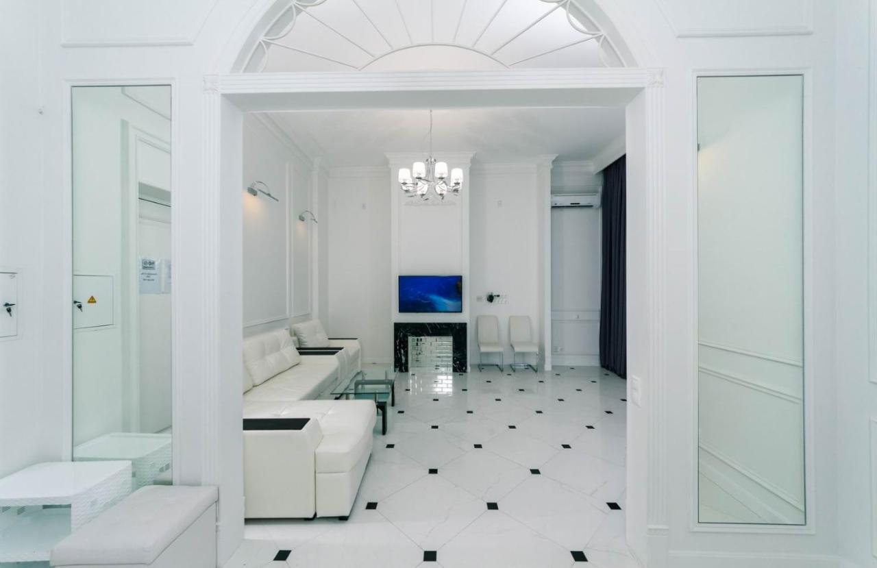 VIP near Premier Palace&Arena city Kiev Exterior foto